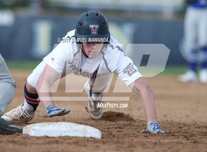Thumbnail 1 in Windward vs Viewpoint photogallery.