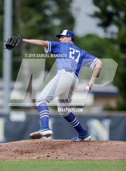Thumbnail 2 in Windward vs Viewpoint photogallery.