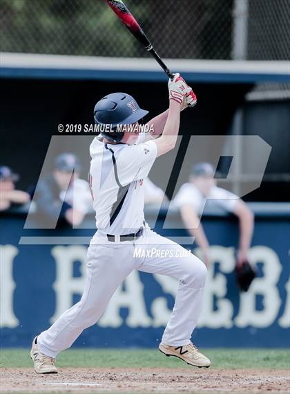 Thumbnail 3 in Windward vs Viewpoint photogallery.