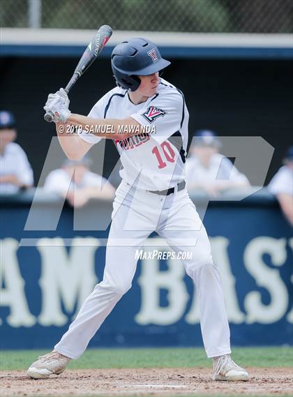 Thumbnail 2 in Windward vs Viewpoint photogallery.