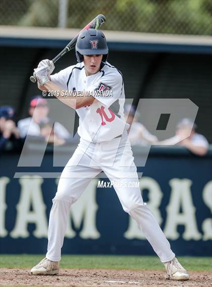 Thumbnail 3 in Windward vs Viewpoint photogallery.