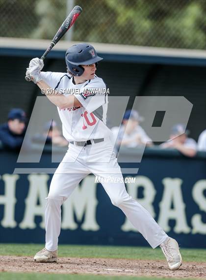 Thumbnail 1 in Windward vs Viewpoint photogallery.