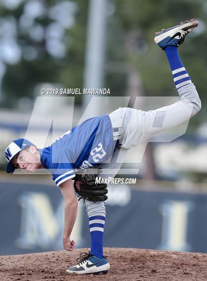Thumbnail 2 in Windward vs Viewpoint photogallery.