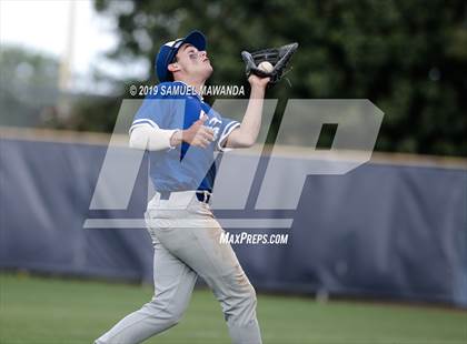 Thumbnail 3 in Windward vs Viewpoint photogallery.