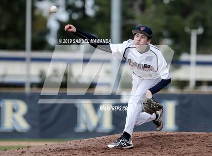 Thumbnail 3 in Windward vs Viewpoint photogallery.