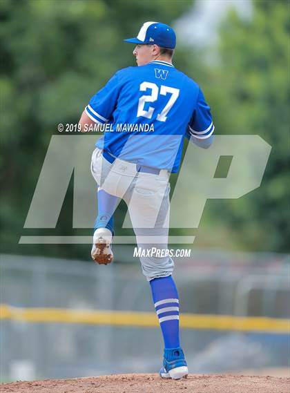 Thumbnail 2 in Windward vs Viewpoint photogallery.