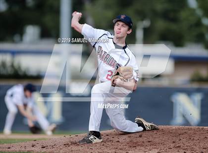 Thumbnail 2 in Windward vs Viewpoint photogallery.