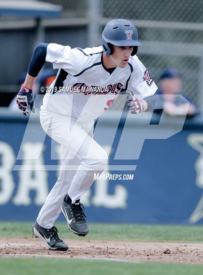 Thumbnail 3 in Windward vs Viewpoint photogallery.