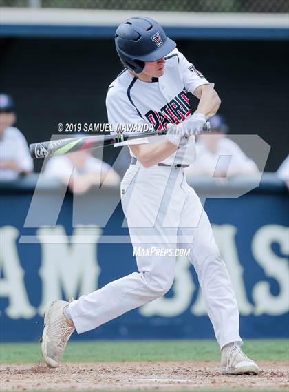 Thumbnail 3 in Windward vs Viewpoint photogallery.