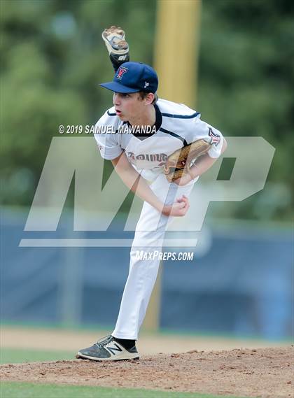 Thumbnail 2 in Windward vs Viewpoint photogallery.