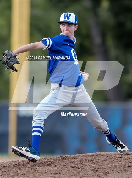 Thumbnail 3 in Windward vs Viewpoint photogallery.