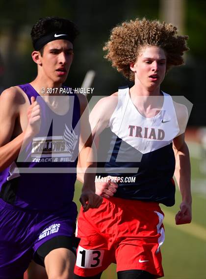Thumbnail 3 in Hornet Invitational photogallery.