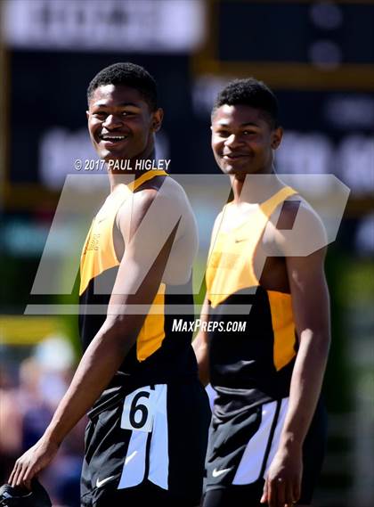 Thumbnail 2 in Hornet Invitational photogallery.