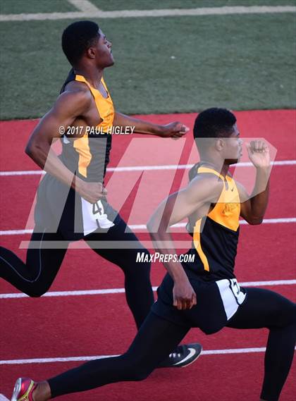 Thumbnail 3 in Hornet Invitational photogallery.