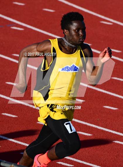 Thumbnail 2 in Hornet Invitational photogallery.