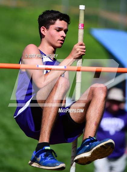 Thumbnail 1 in Hornet Invitational photogallery.