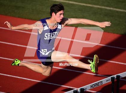 Thumbnail 1 in Hornet Invitational photogallery.