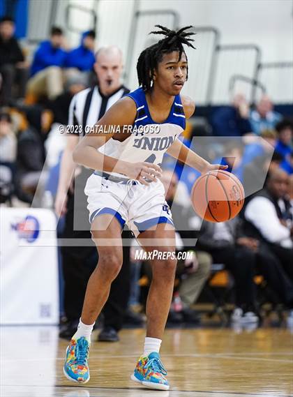 Thumbnail 2 in Manasquan vs. Union Catholic (Metro Classic) photogallery.