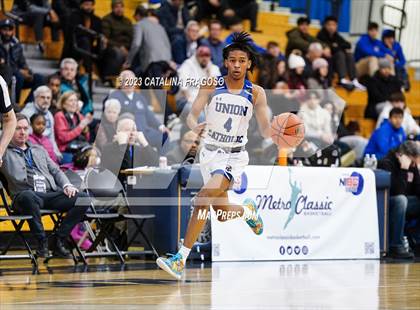 Thumbnail 3 in Manasquan vs. Union Catholic (Metro Classic) photogallery.