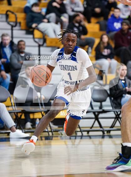Thumbnail 2 in Manasquan vs. Union Catholic (Metro Classic) photogallery.