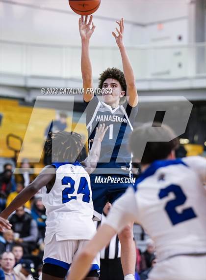 Thumbnail 2 in Manasquan vs. Union Catholic (Metro Classic) photogallery.