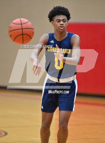 Thumbnail 3 in Cypress Ranch vs Cypress Lakes (Sophomore) photogallery.