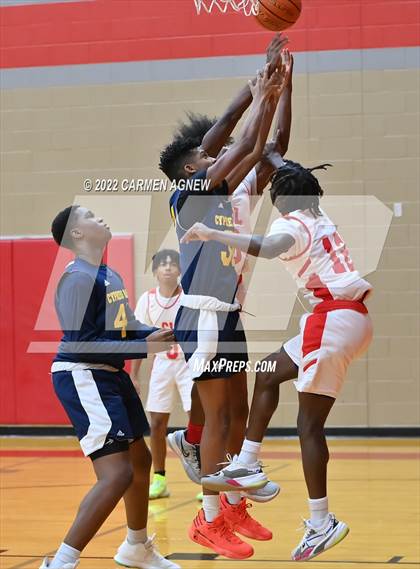 Thumbnail 2 in Cypress Ranch vs Cypress Lakes (Sophomore) photogallery.
