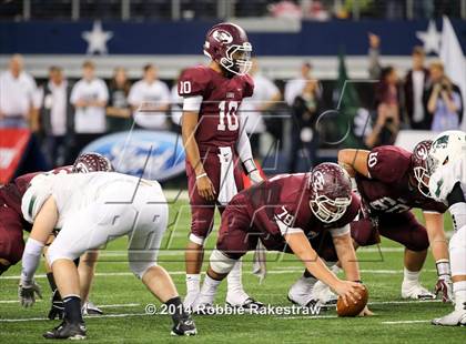 Thumbnail 2 in Ennis vs. Cedar Park (UIL 5A Division 2 Final) photogallery.