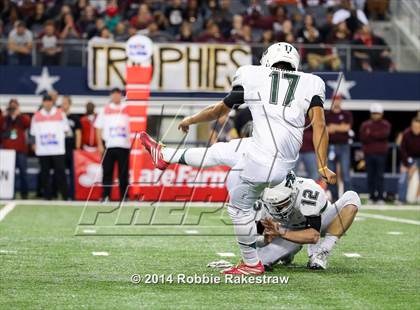 Thumbnail 1 in Ennis vs. Cedar Park (UIL 5A Division 2 Final) photogallery.