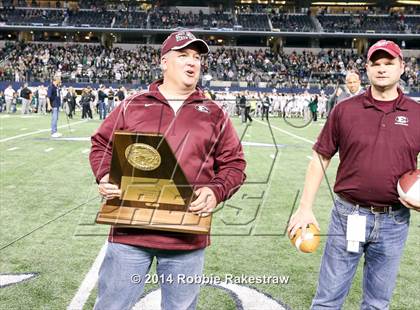 Thumbnail 3 in Ennis vs. Cedar Park (UIL 5A Division 2 Final) photogallery.