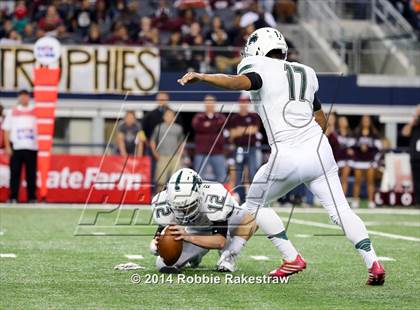 Thumbnail 3 in Ennis vs. Cedar Park (UIL 5A Division 2 Final) photogallery.