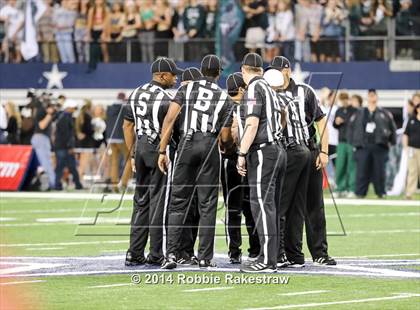 Thumbnail 1 in Ennis vs. Cedar Park (UIL 5A Division 2 Final) photogallery.