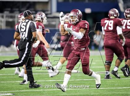 Thumbnail 3 in Ennis vs. Cedar Park (UIL 5A Division 2 Final) photogallery.