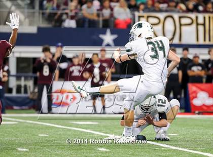 Thumbnail 2 in Ennis vs. Cedar Park (UIL 5A Division 2 Final) photogallery.