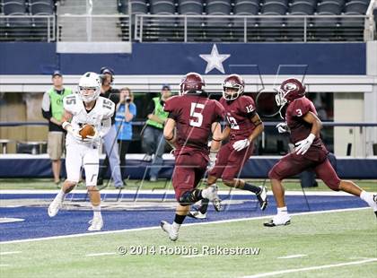 Thumbnail 1 in Ennis vs. Cedar Park (UIL 5A Division 2 Final) photogallery.