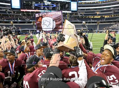 Thumbnail 3 in Ennis vs. Cedar Park (UIL 5A Division 2 Final) photogallery.