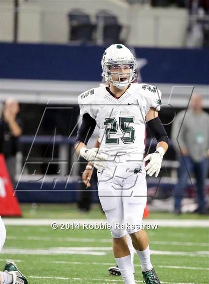 Thumbnail 3 in Ennis vs. Cedar Park (UIL 5A Division 2 Final) photogallery.