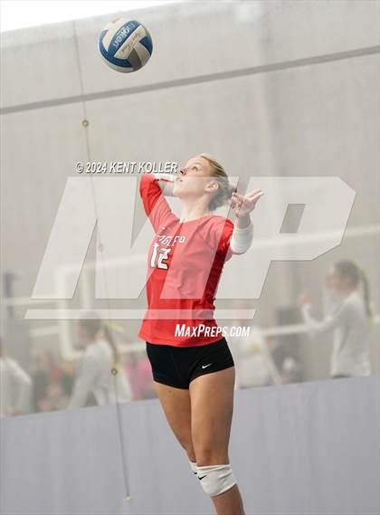 Thumbnail 1 in St. Mary's Prep vs. South Lyon East (Motor City Power Series) photogallery.