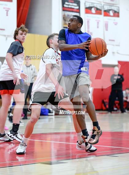 Thumbnail 2 in Pefield vs University Prep (Preseason) photogallery.