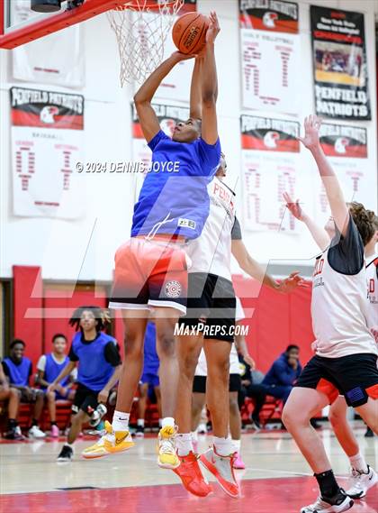 Thumbnail 2 in Pefield vs University Prep (Preseason) photogallery.