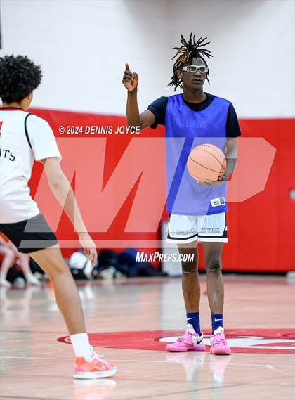 Thumbnail 3 in Pefield vs University Prep (Preseason) photogallery.