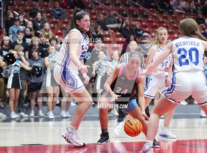 Thumbnail 2 in Canyon View vs. Richfield (UHSAA 3A Quarterfinal) photogallery.