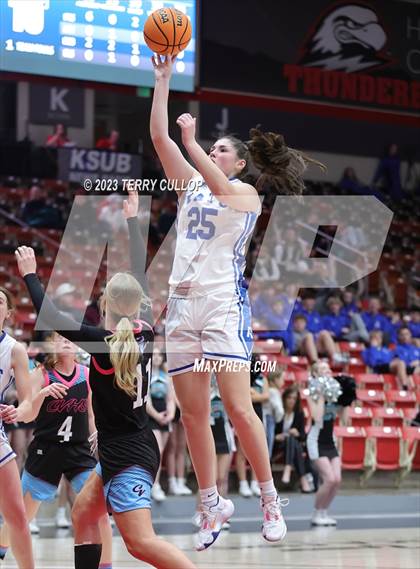 Thumbnail 3 in Canyon View vs. Richfield (UHSAA 3A Quarterfinal) photogallery.
