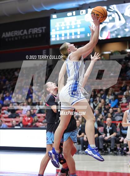 Thumbnail 3 in Canyon View vs. Richfield (UHSAA 3A Quarterfinal) photogallery.