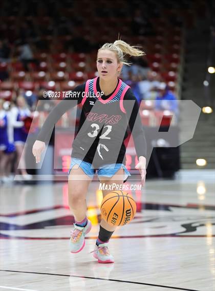 Thumbnail 3 in Canyon View vs. Richfield (UHSAA 3A Quarterfinal) photogallery.