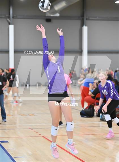 Thumbnail 1 in Arvada West vs. Willow Canyon  (Nike TOC Southwest) photogallery.