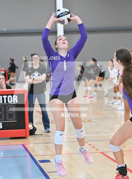 Thumbnail 2 in Arvada West vs. Willow Canyon  (Nike TOC Southwest) photogallery.