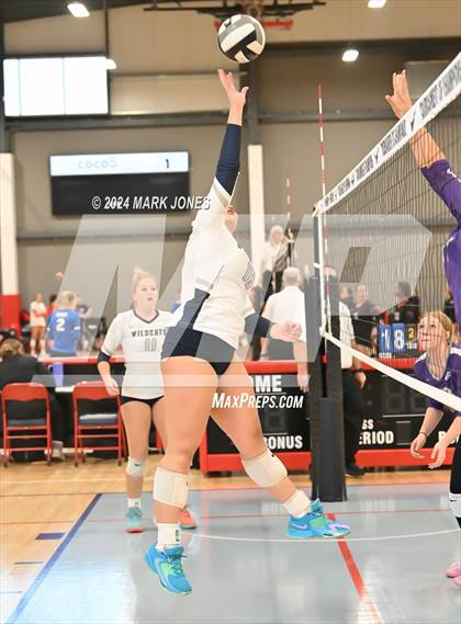 Thumbnail 2 in Arvada West vs. Willow Canyon  (Nike TOC Southwest) photogallery.
