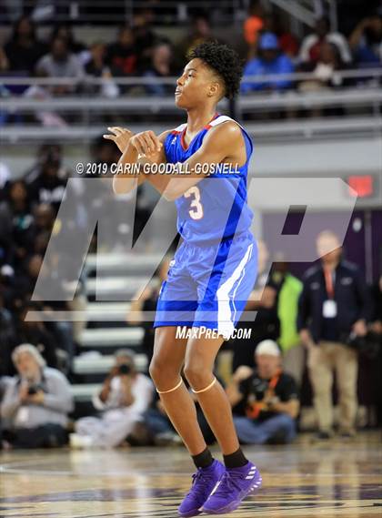 Thumbnail 2 in Greene Central vs. Farmville Central (NCHSAA 2A Regional Round) photogallery.