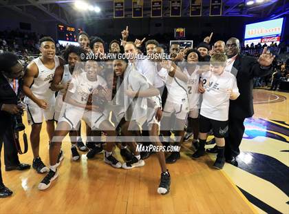 Thumbnail 3 in Greene Central vs. Farmville Central (NCHSAA 2A Regional Round) photogallery.